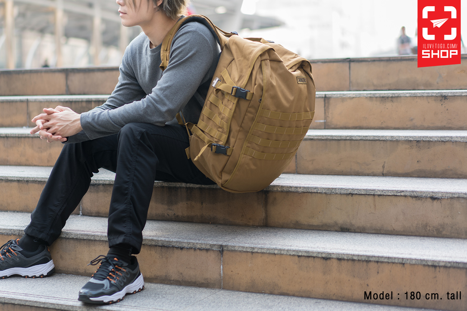 CabinZero Military Black 44L